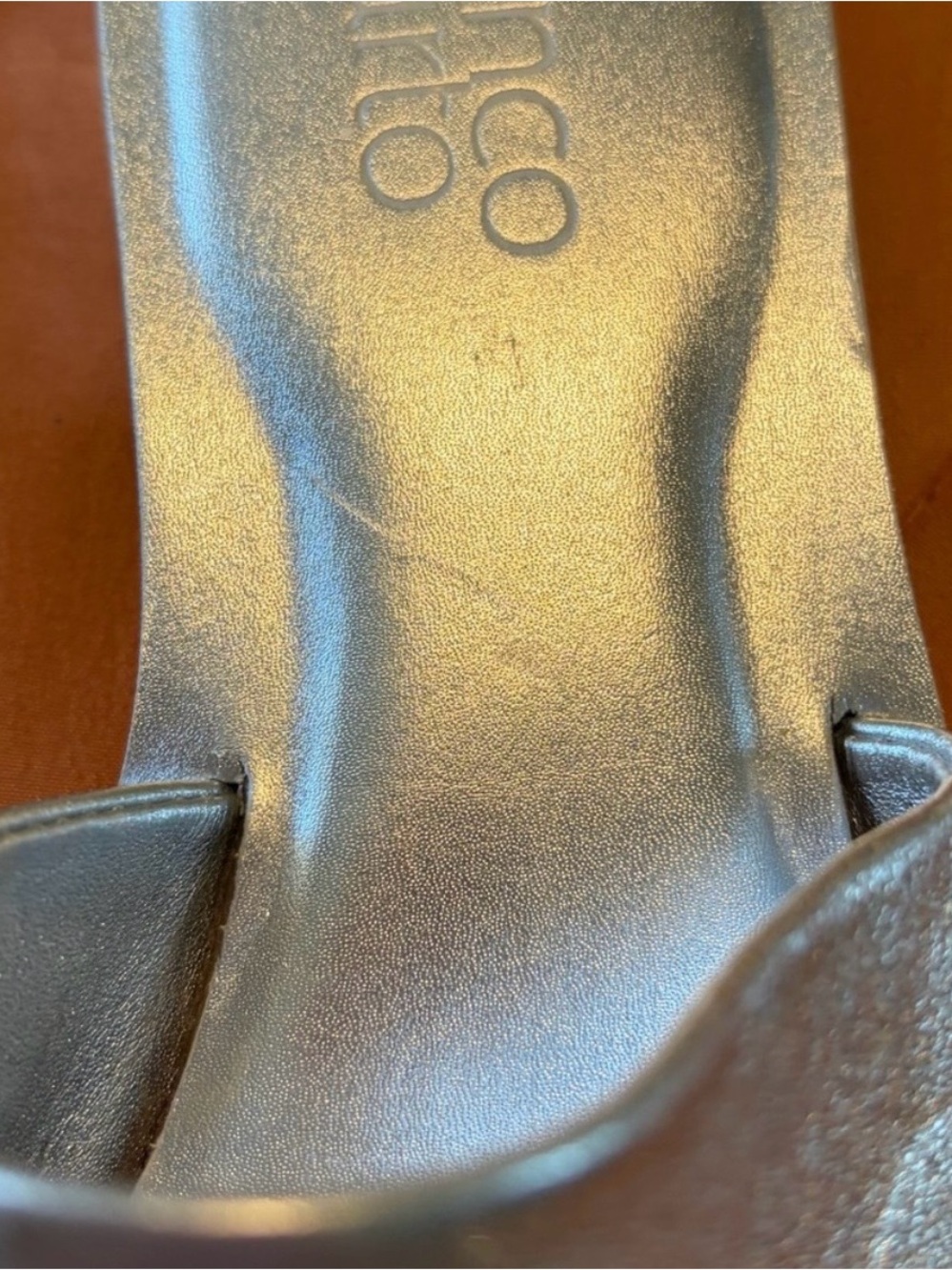 LAST DAY !!! FRANCO SARTO Metallic Silver Slip-On Slides LIKE NEW - Picture 4 of 5